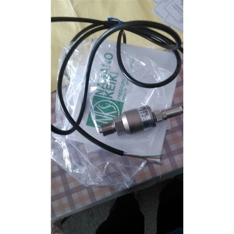 NAGANOKEIKI长野计器压力传感器	KH15-J34-K71 3.5MPa (4-20mA)	压力传感器(KH15-L24-57160A1XXXX0 (-0.1-0.5MPA)，) 
