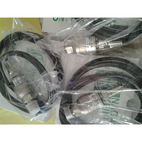 NAGANOKEIKI长野计器压力传感器    KH15-M33-A71 0.1MPa (4-20mA)    压力变送器(KH15-J8327110A00XXX0 -0.1--0.1MPa，) 20