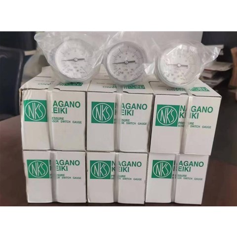 长野计器NAGANOKEIKI数显压力表    GC61-374-37P310 0~5MPa    GC61-374-17P310 -0.1~0.5MPa