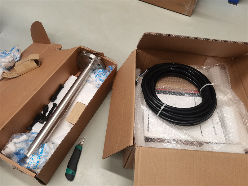 富士ZFK8,ZKM型直插式氧化锆式氧分析仪不防暴氧化锆ZFK8+ZKM1 +0.5m导流管 220V 485通讯 +10m专用电缆 (1)