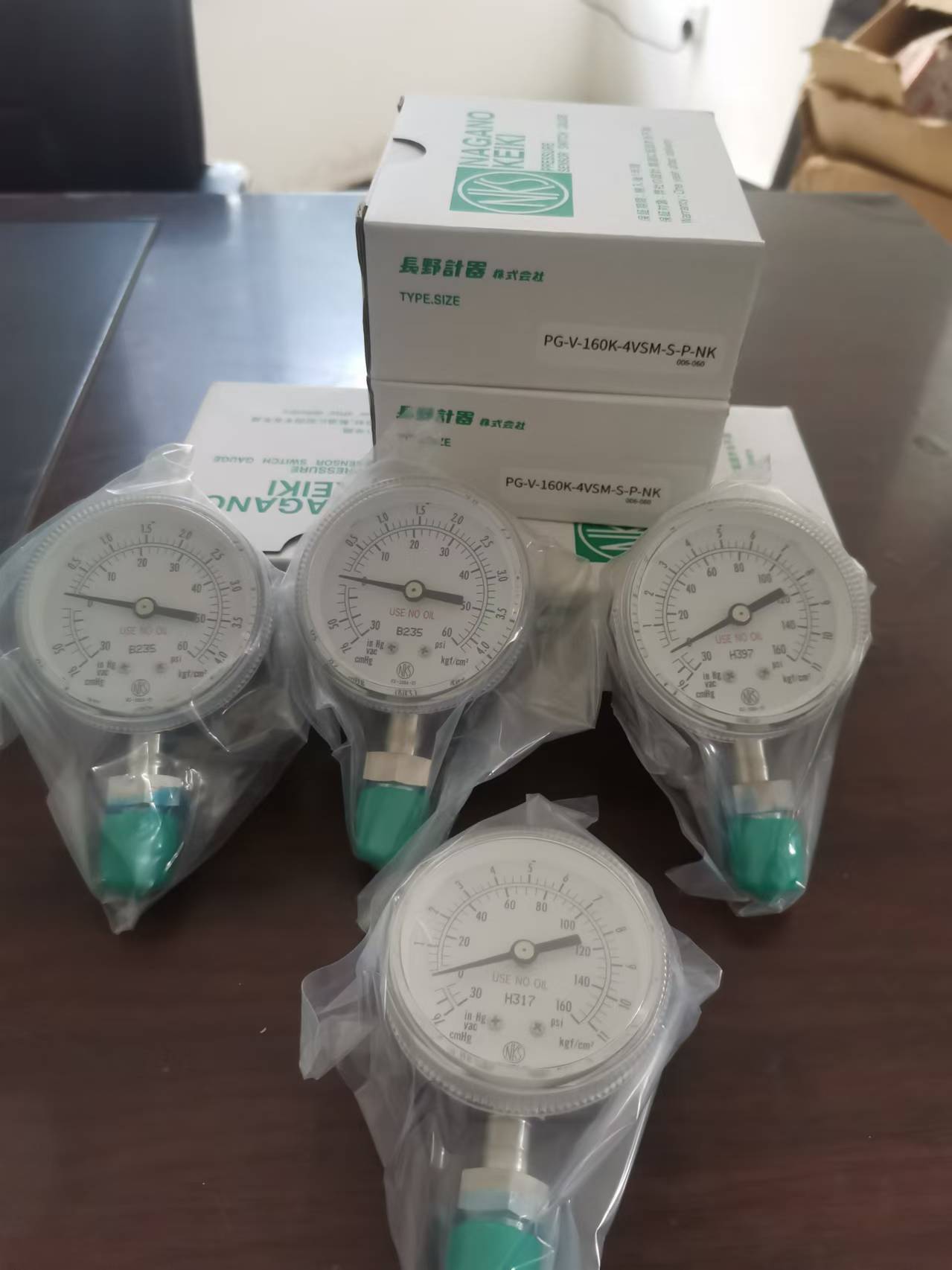 PG-V-60K-4VSM-C-P-NK长野NKS 特气压力表PG-V-60K-4VSM-S-P-NK (2)