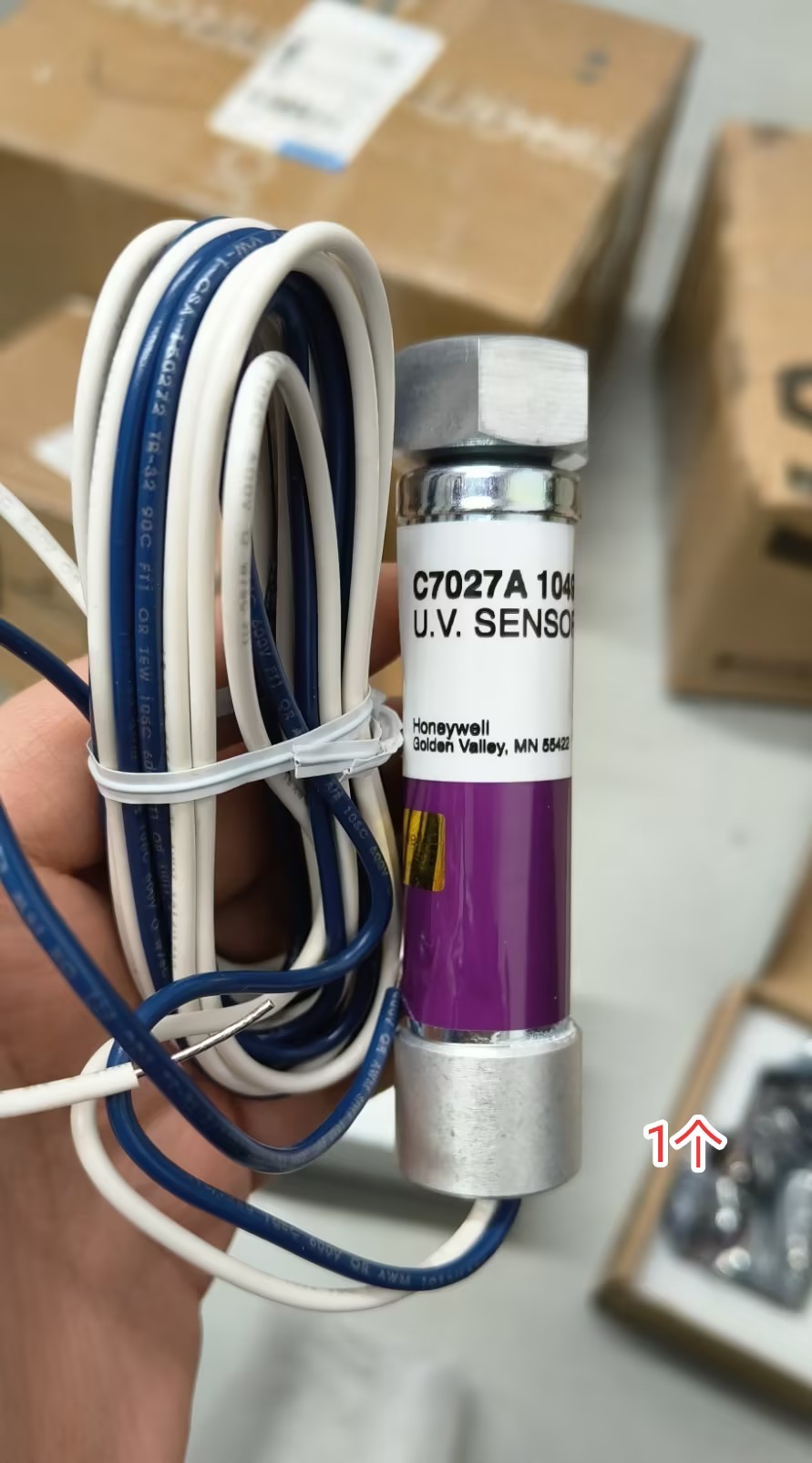 Honeywell霍尼韦尔C7027A 1049火焰检测器UV型号 C7027A1049