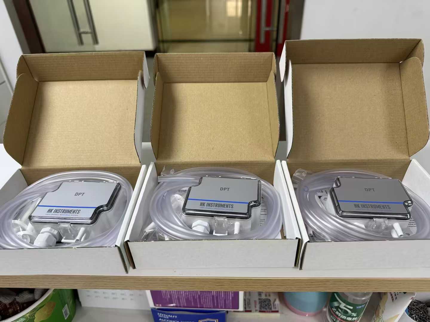 芬兰HKinstruments差压变送器DPT-2W-2500-R8,DPT-2W-1000-R4 (1)