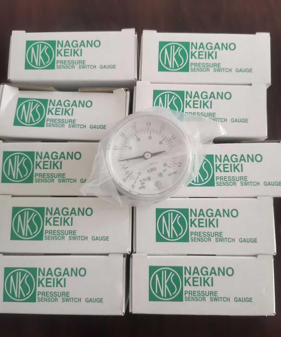 长野NKS特气压力表PG-V-60K-4VSM-C-P-NK    -30inhg-60psi (2)