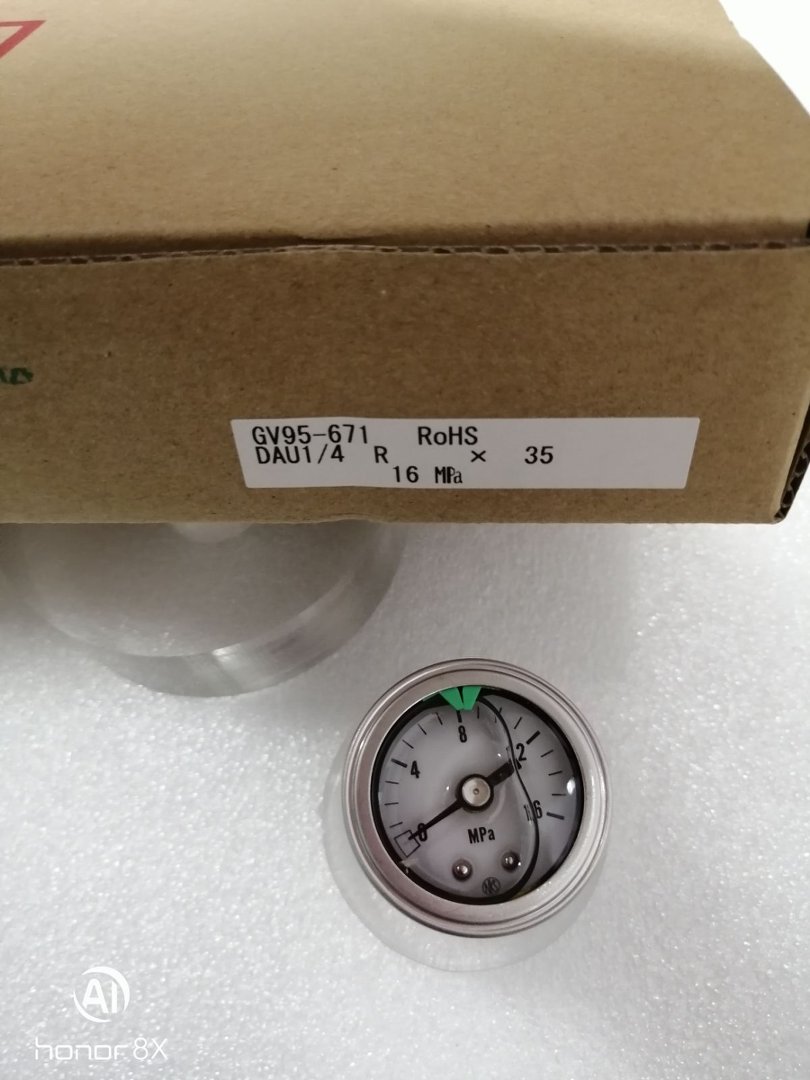 NAGANO KEIKI GV95‑671 耐震压力表 量程 16MPa 螺纹 14R 表盘 35mm 轴向充油表